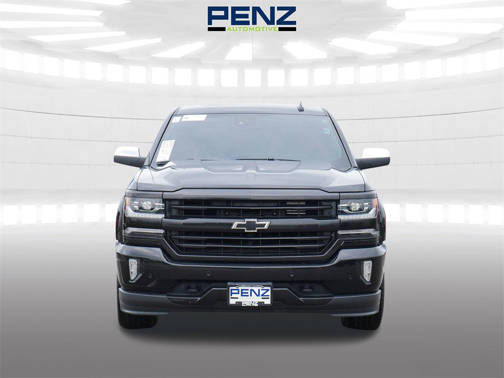 Used 2018 Chevrolet Silverado 1500 High Country with VIN 3GCUKTEJ1JG496101 for sale in Rochester, Minnesota