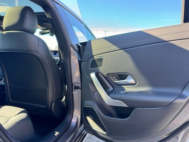 2024 Mercedes Benz CLA 250 photo 18