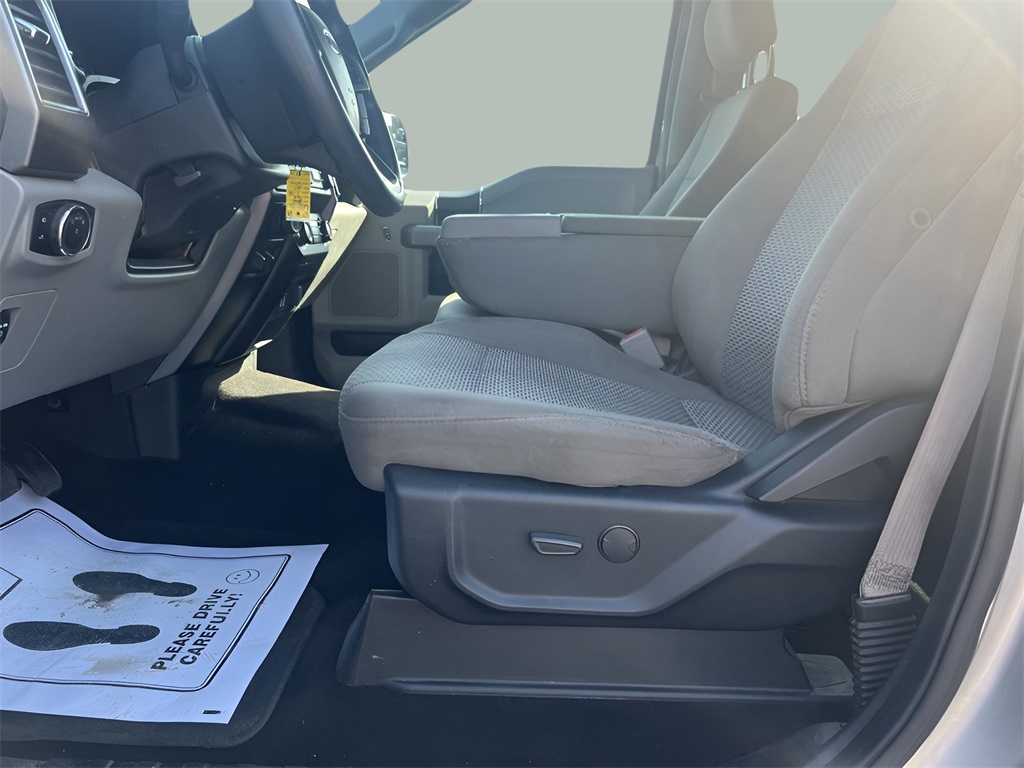 2020 Ford F-150 XLT photo 17