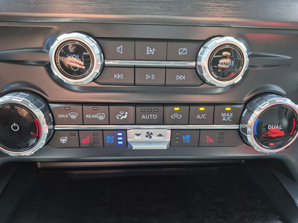 2024 Ford F-250 photo 16
