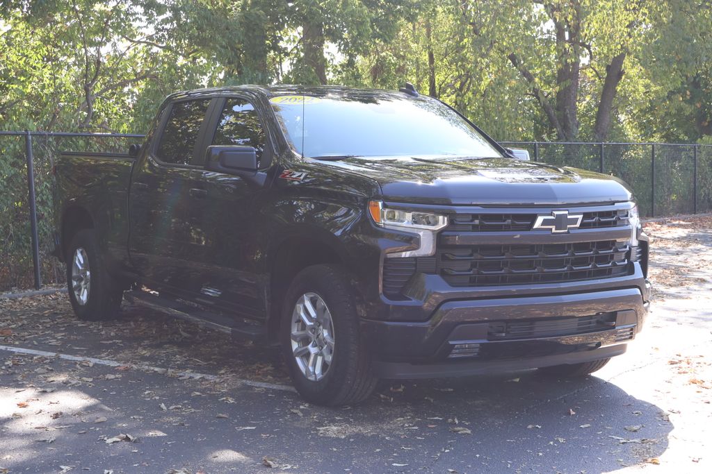 2022 Chevrolet Silverado 1500 RST photo 10