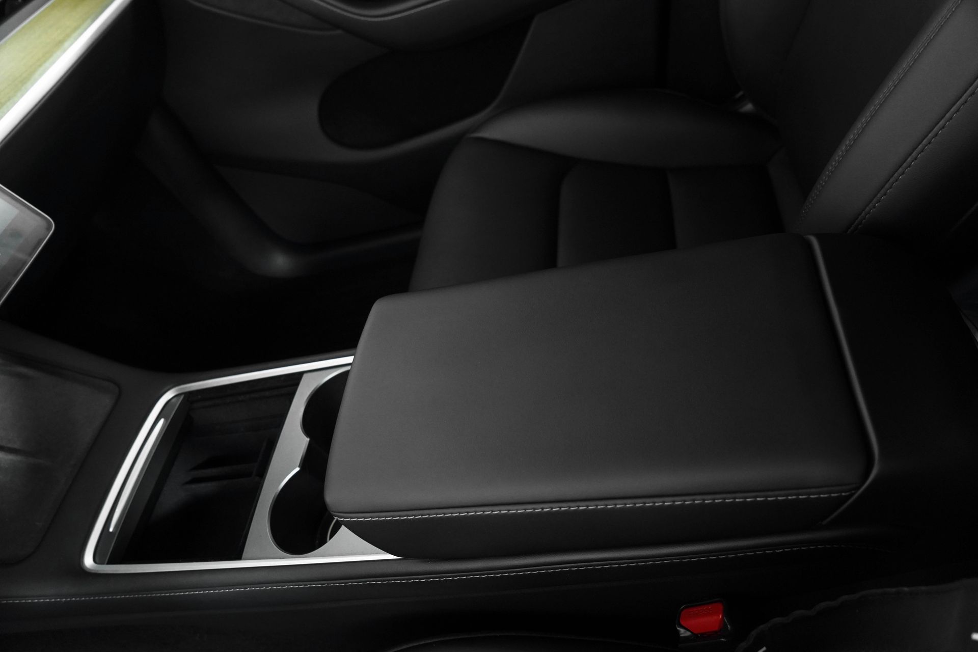 2024 Tesla Model Y Long Range photo 21