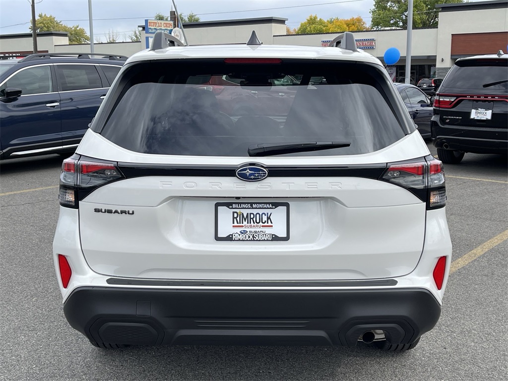 2025 Subaru Forester Premium photo 3