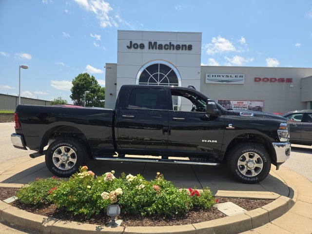 2025 Ram 2500 Big Horn photo 4
