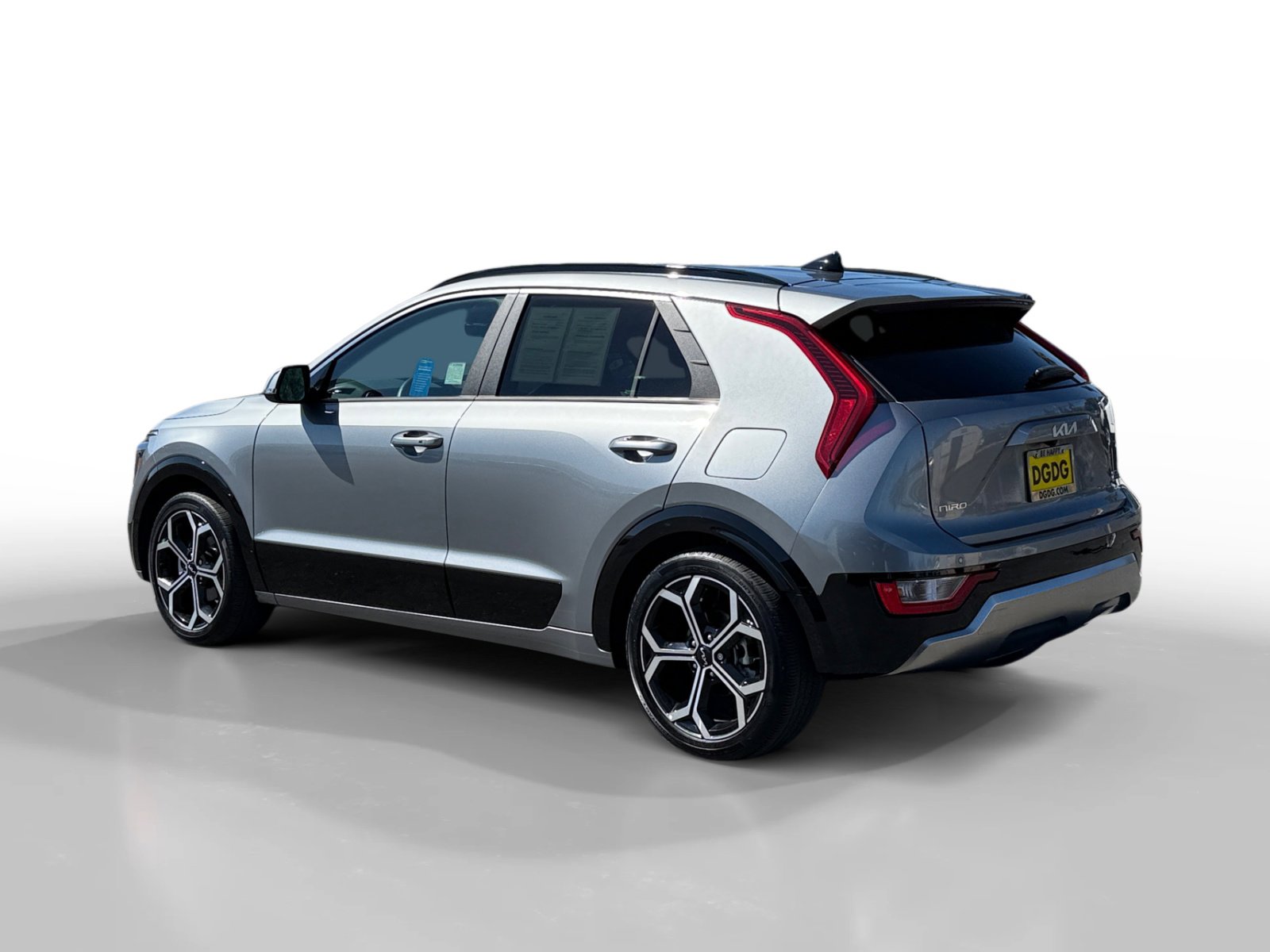2023 Kia Niro EX Touring photo 3