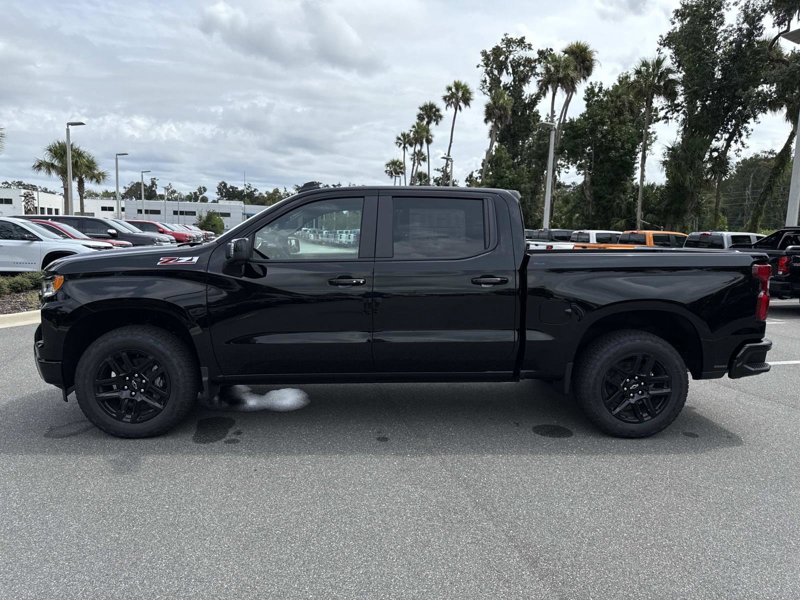 2026 Chevrolet Silverado 1500 RST photo 5