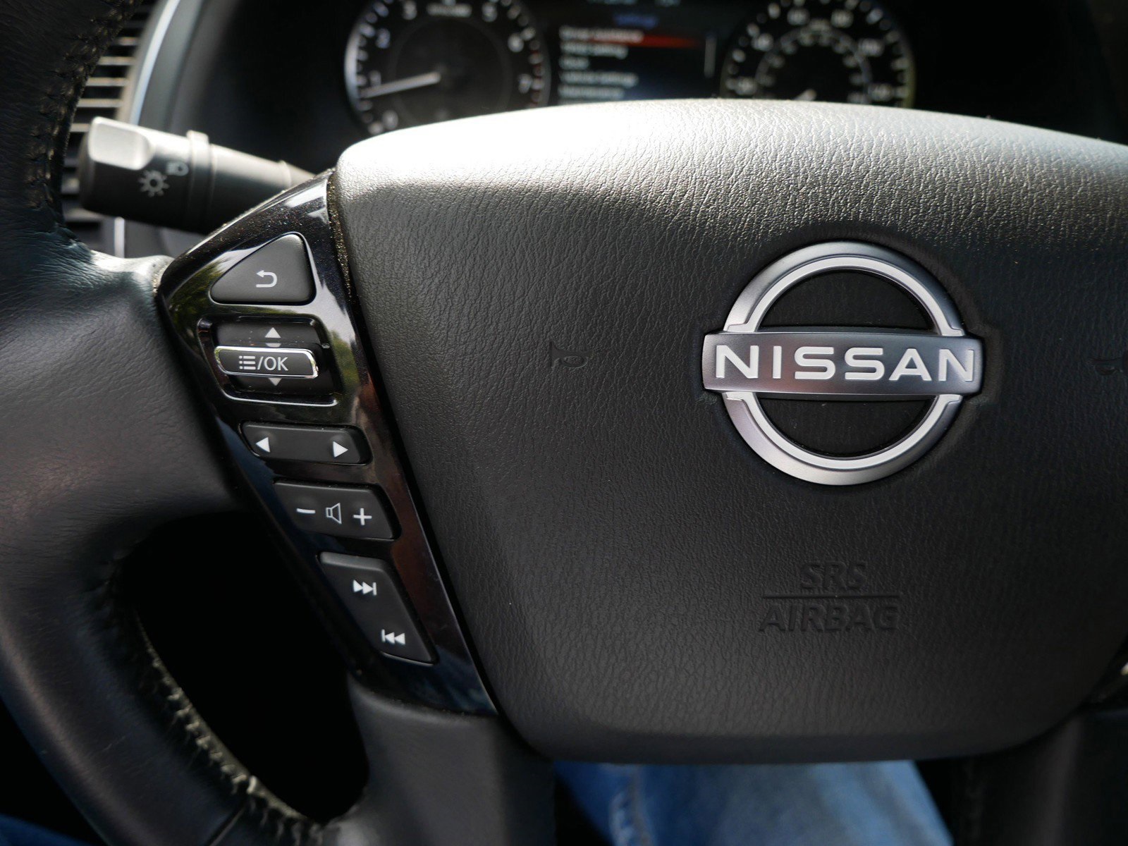 2024 Nissan Armada SL photo 27