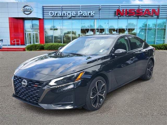 2024 Nissan Altima 2.5 SR photo 4