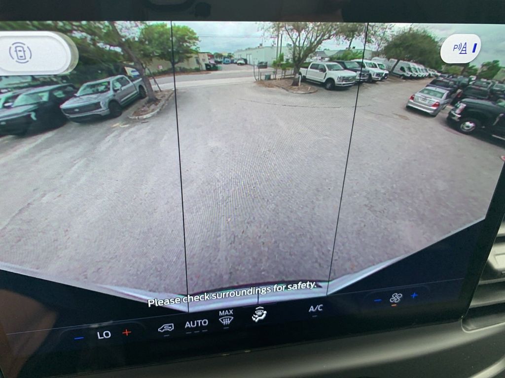 2024 Ford Transit photo 4