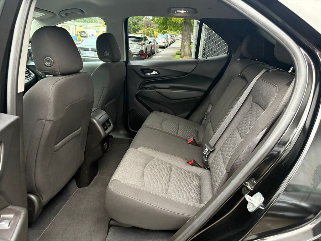 2021 Chevrolet Equinox LT photo 26