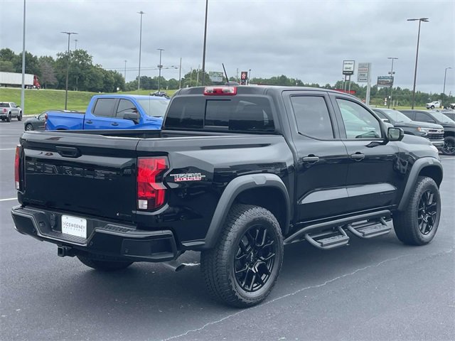 2025 Chevrolet Colorado Trail Boss photo 3