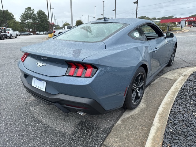 2025 Ford Mustang EcoBoost photo 12
