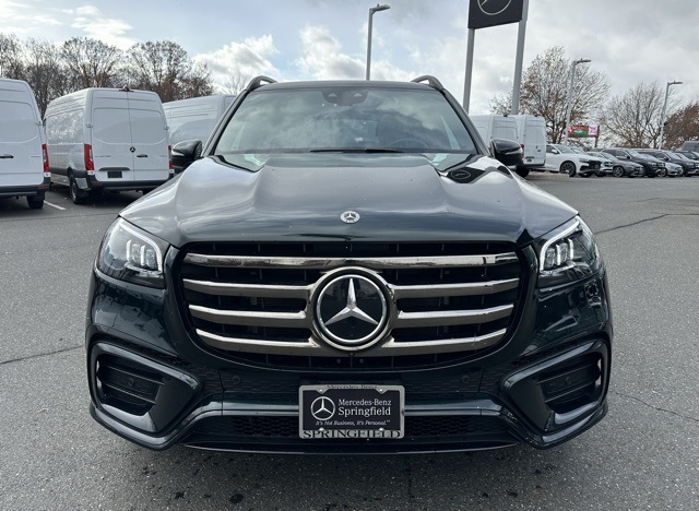 2025 Mercedes Benz GLS 450 4MATIC photo 2