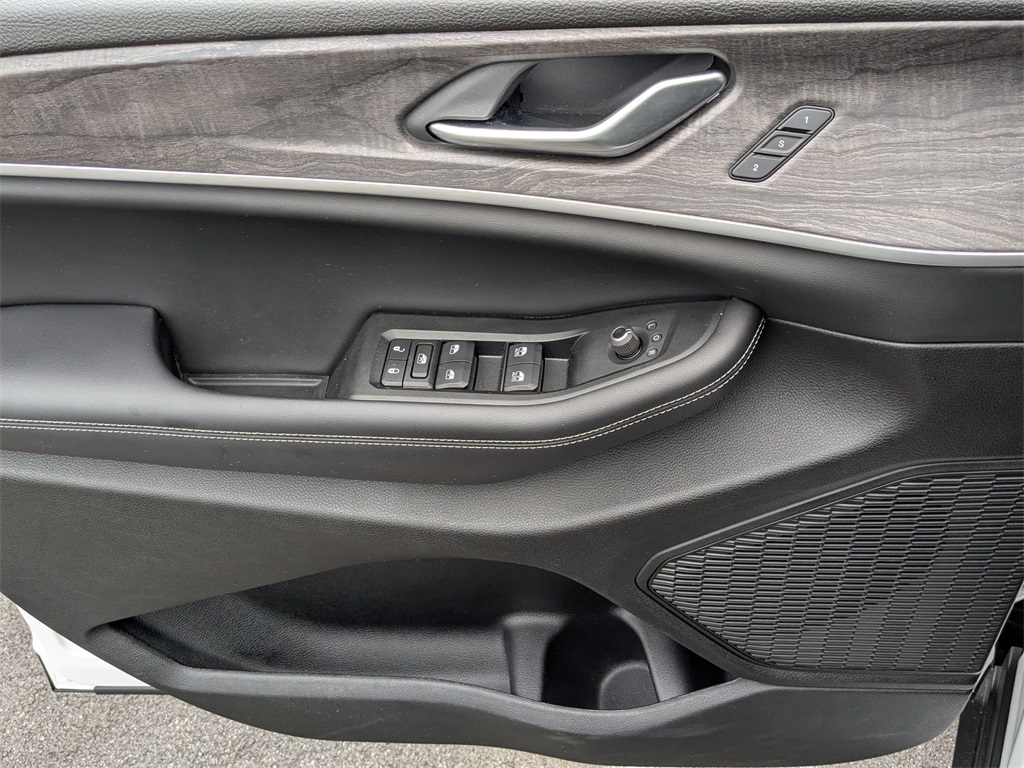 2023 Jeep Grand Cherokee Limited photo 10