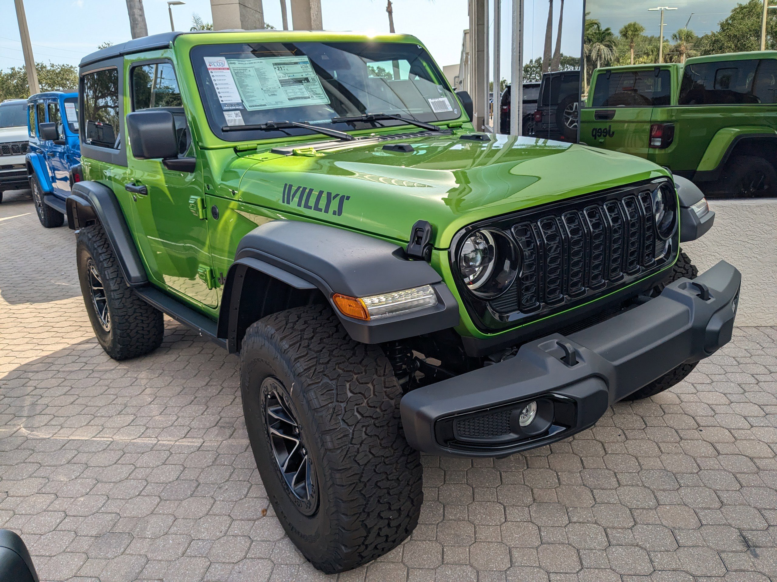 2025 Jeep Wrangler Willys photo 2
