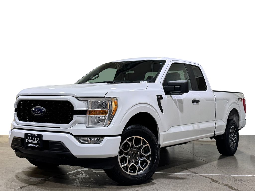 2021 Ford F-150 XL's photo
