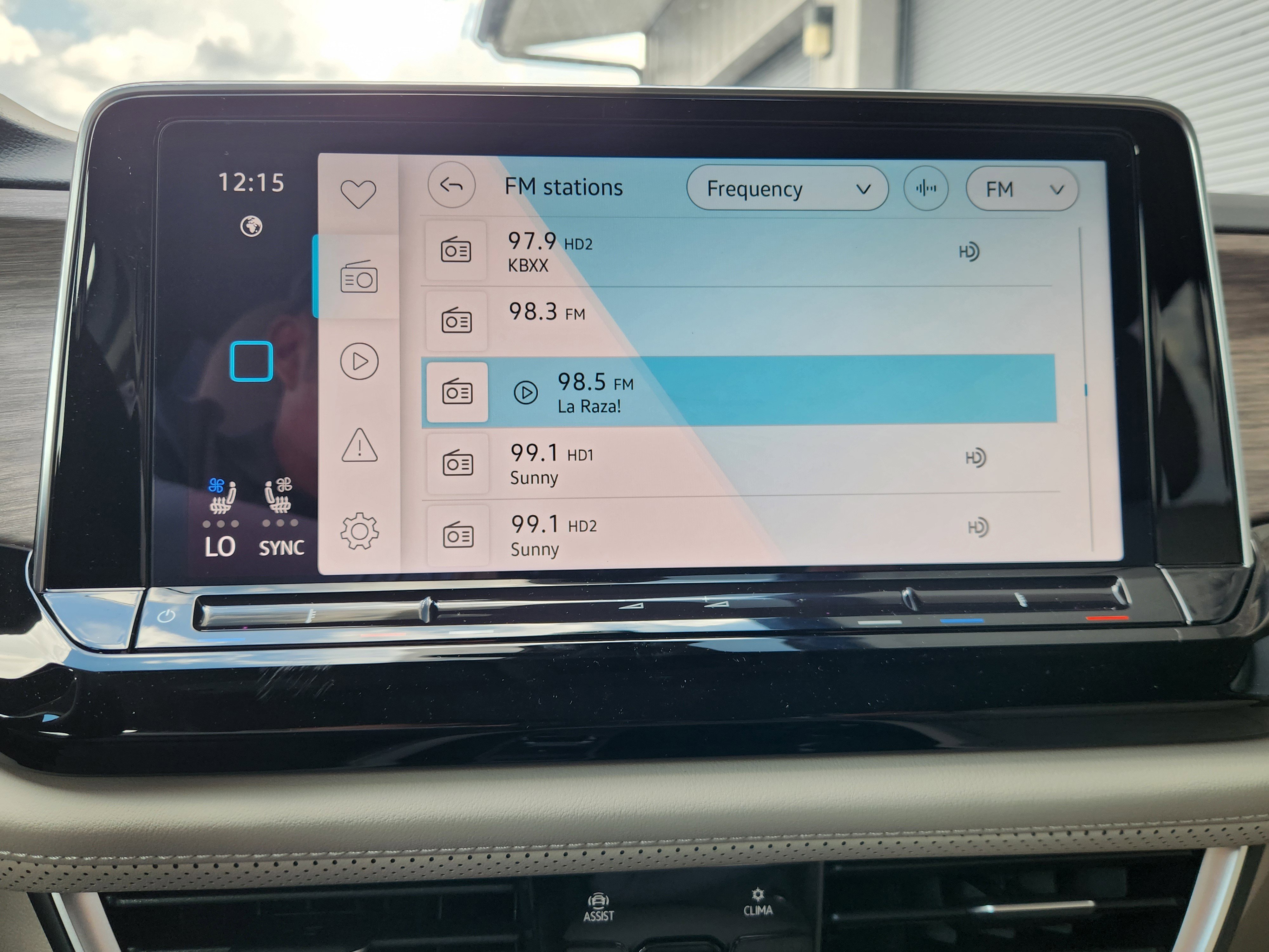 2025 Volkswagen Atlas SEL Premium R-Line photo 5