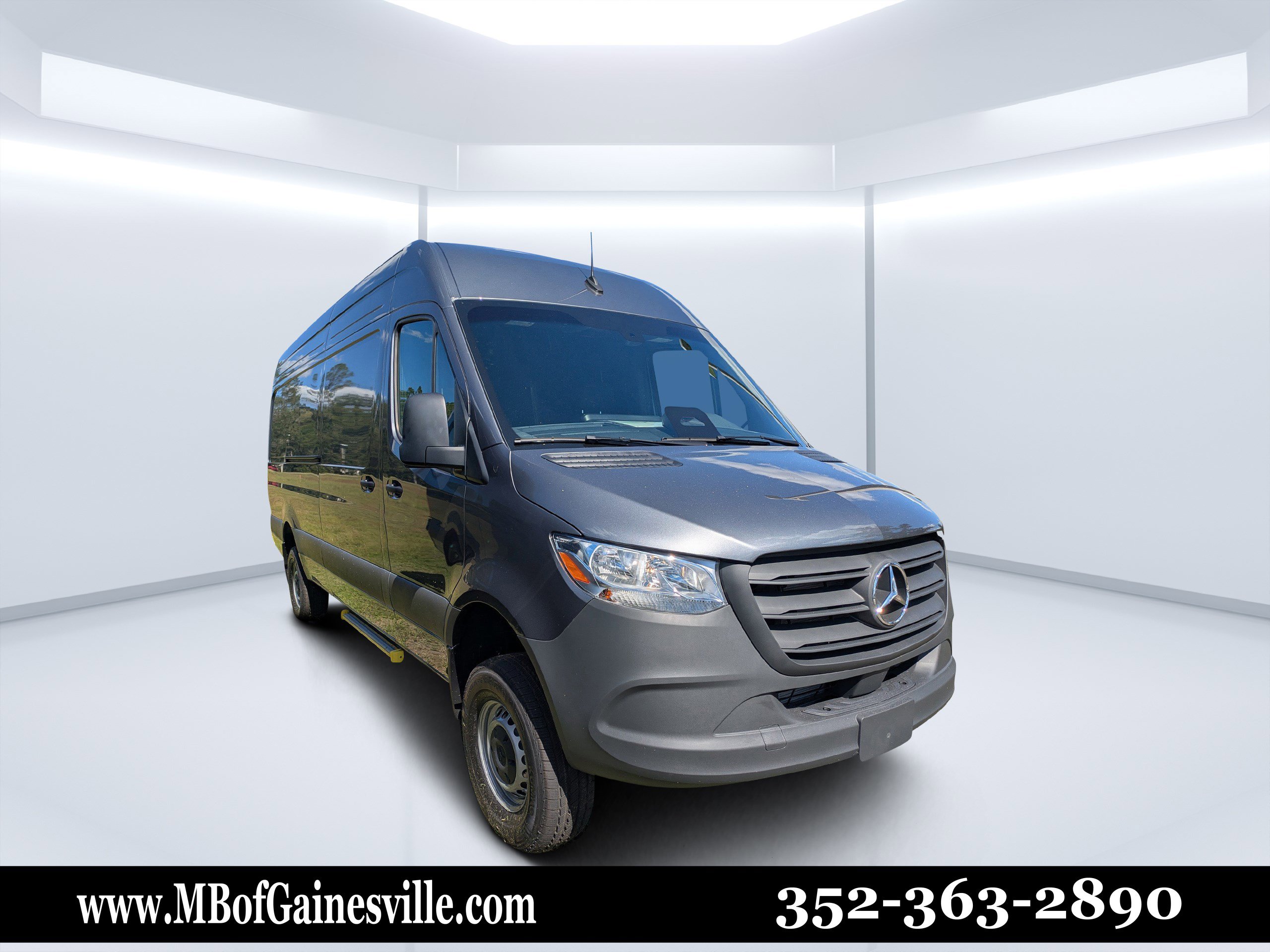 2025 Mercedes-Benz Sprinter Cargo Van Base's photo