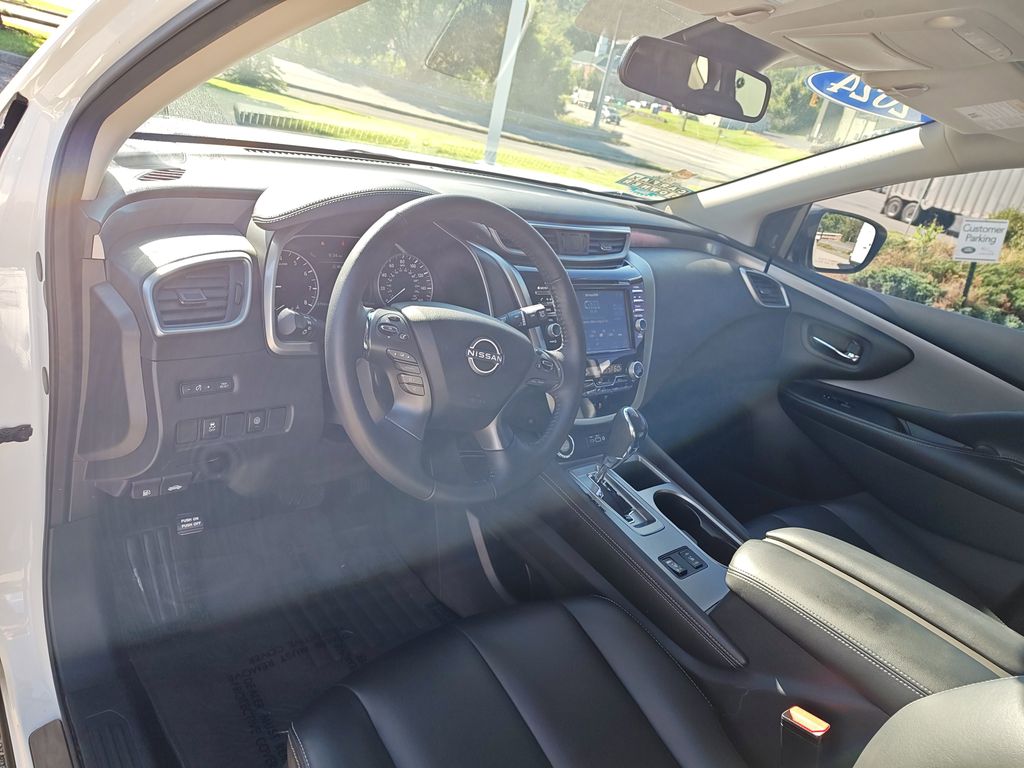 2024 Nissan Murano SV photo 11