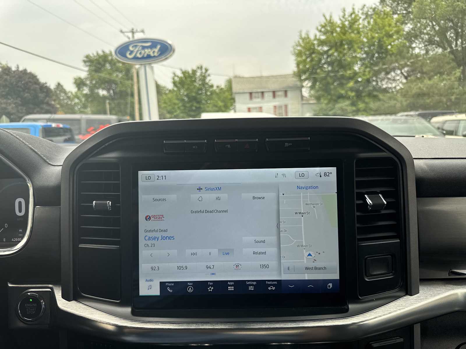 2022 Ford F-150 Lariat photo 27