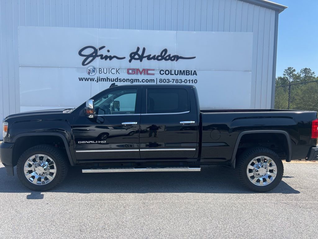 2016 Gmc Sierra 2500 HD Denali photo 2