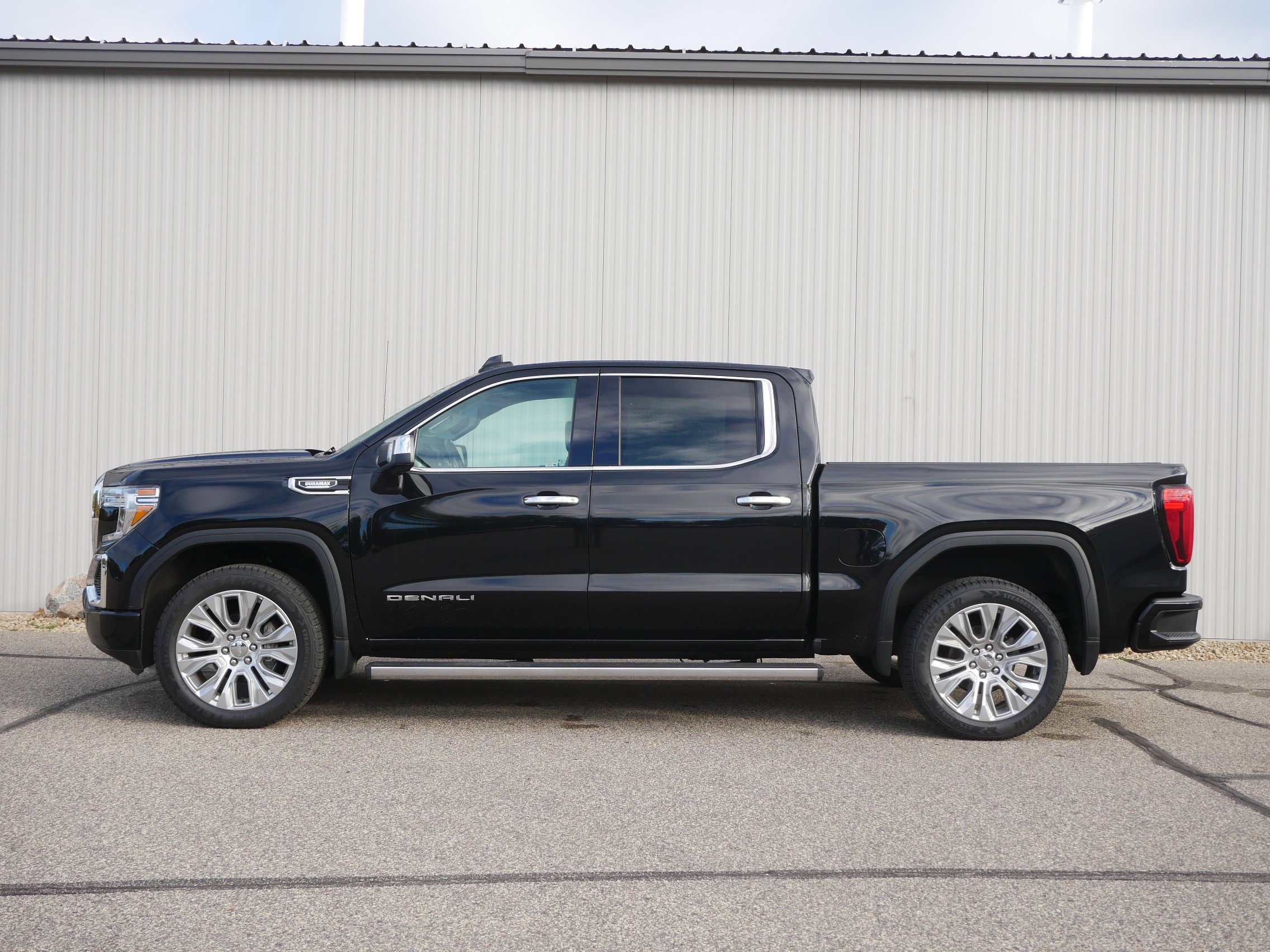 Used 2021 GMC Sierra 1500 Denali Denali with VIN 3GTU9FET4MG217517 for sale in Hastings, Minnesota