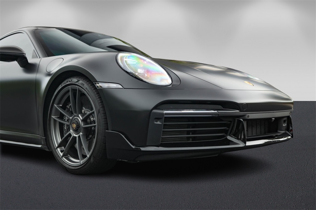 2022 Porsche 911 Turbo S photo 9