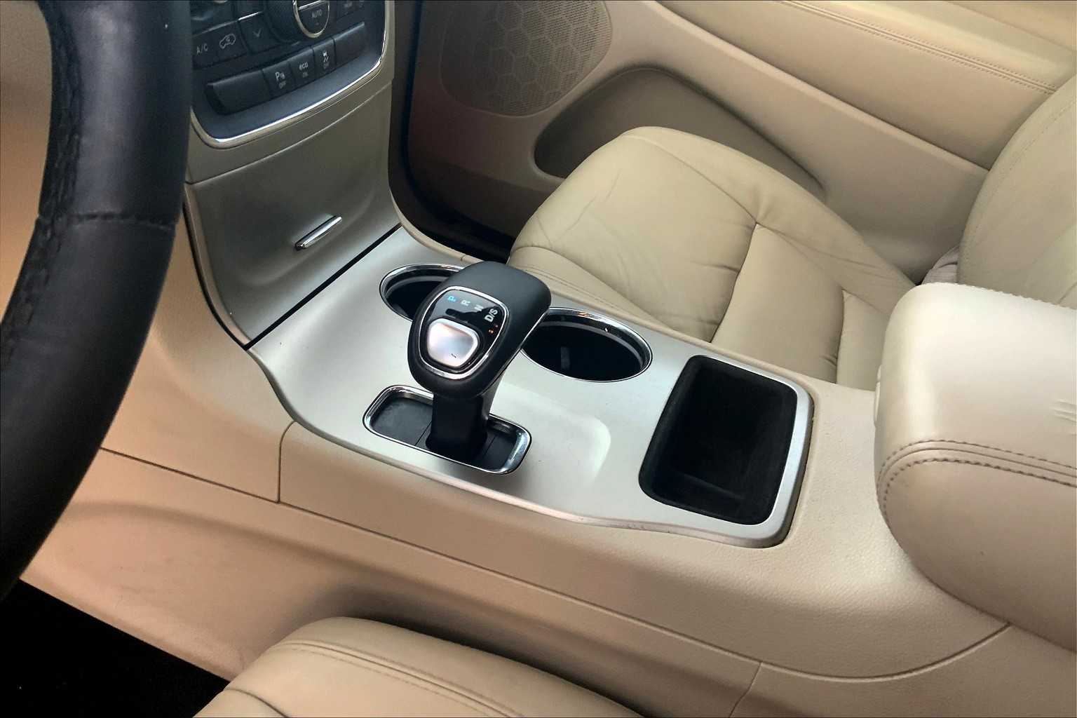 2015 Jeep Grand Cherokee Limited photo 14