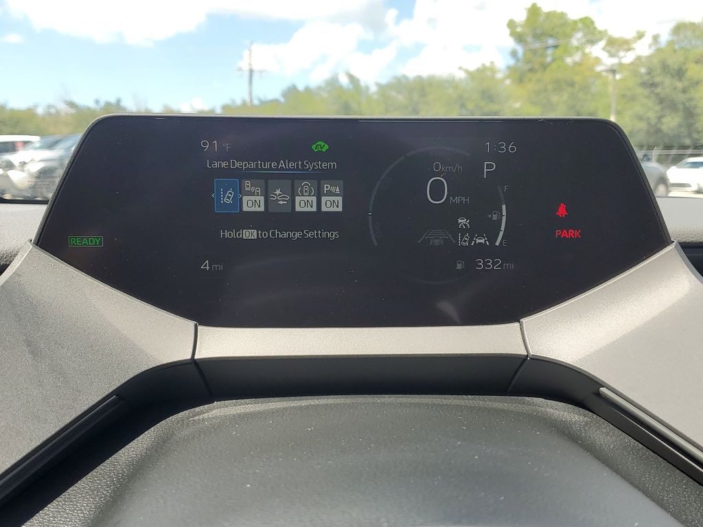 2026 Toyota Prius XLE photo 18