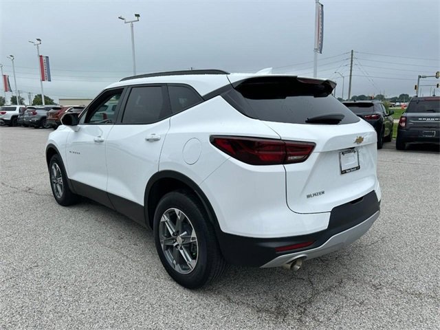2023 Chevrolet Blazer 2LT photo 3