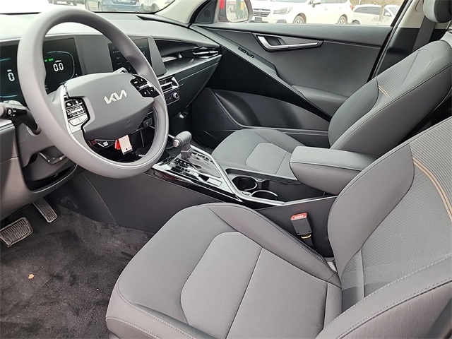 2025 Kia Niro LX photo 12
