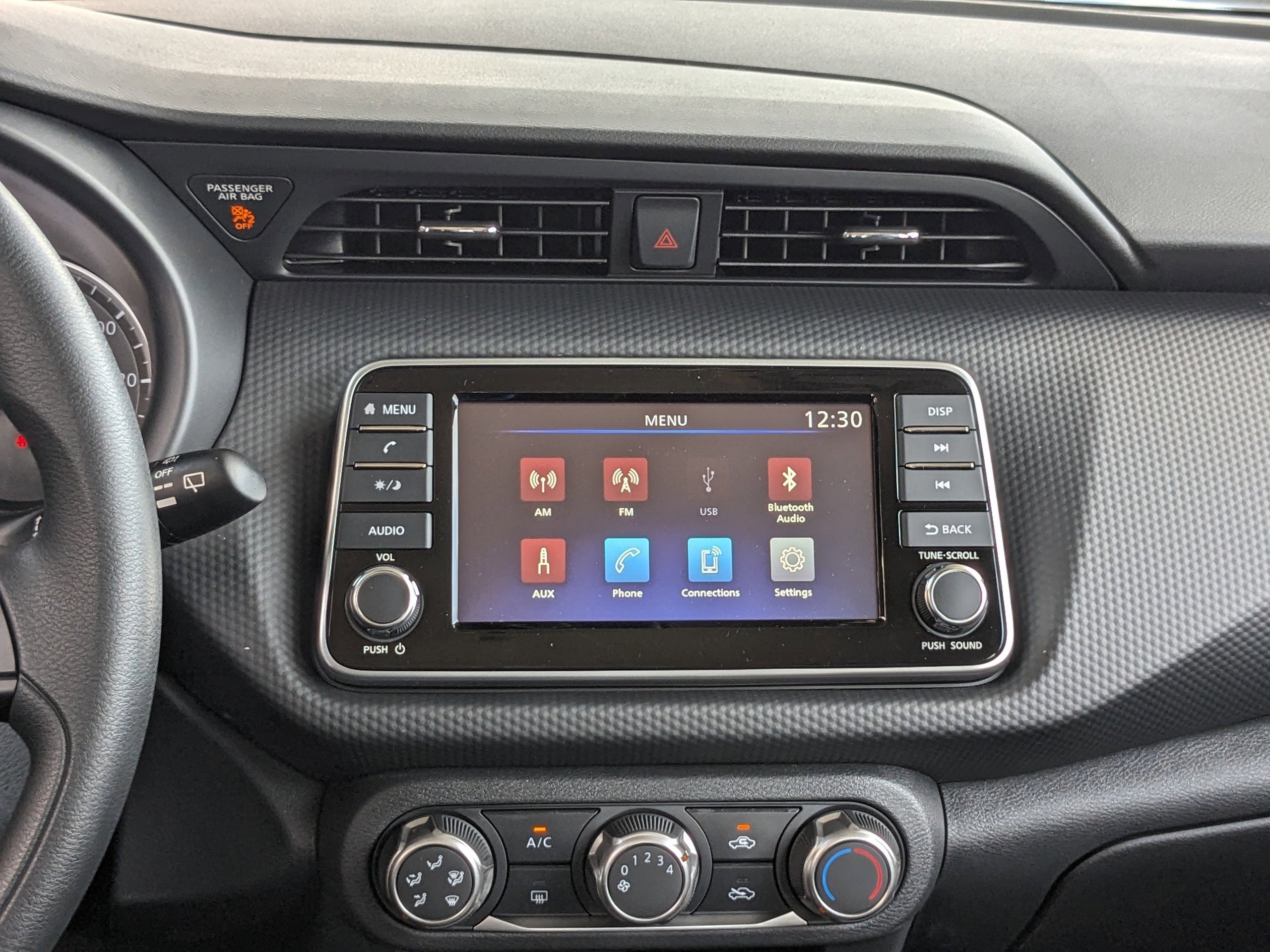 2025 Nissan Kicks Play S photo 10