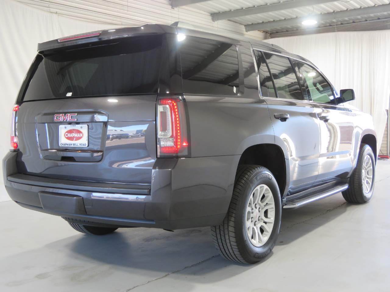 2017 Gmc Yukon SL photo 4