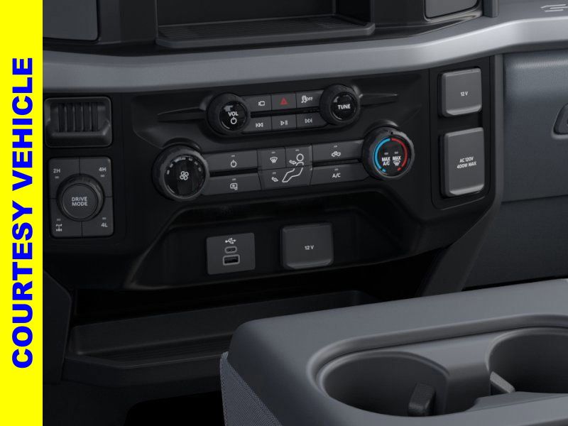 2025 Ford F-250 photo 14