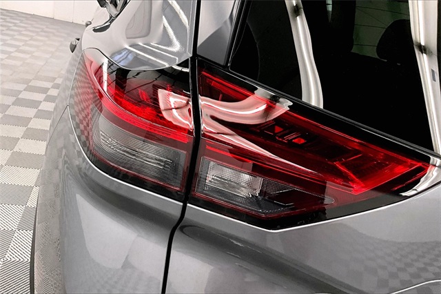 2025 Nissan Rogue S photo 18