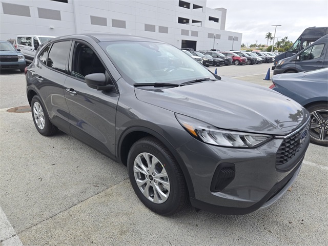 2025 Ford Escape Active photo 2