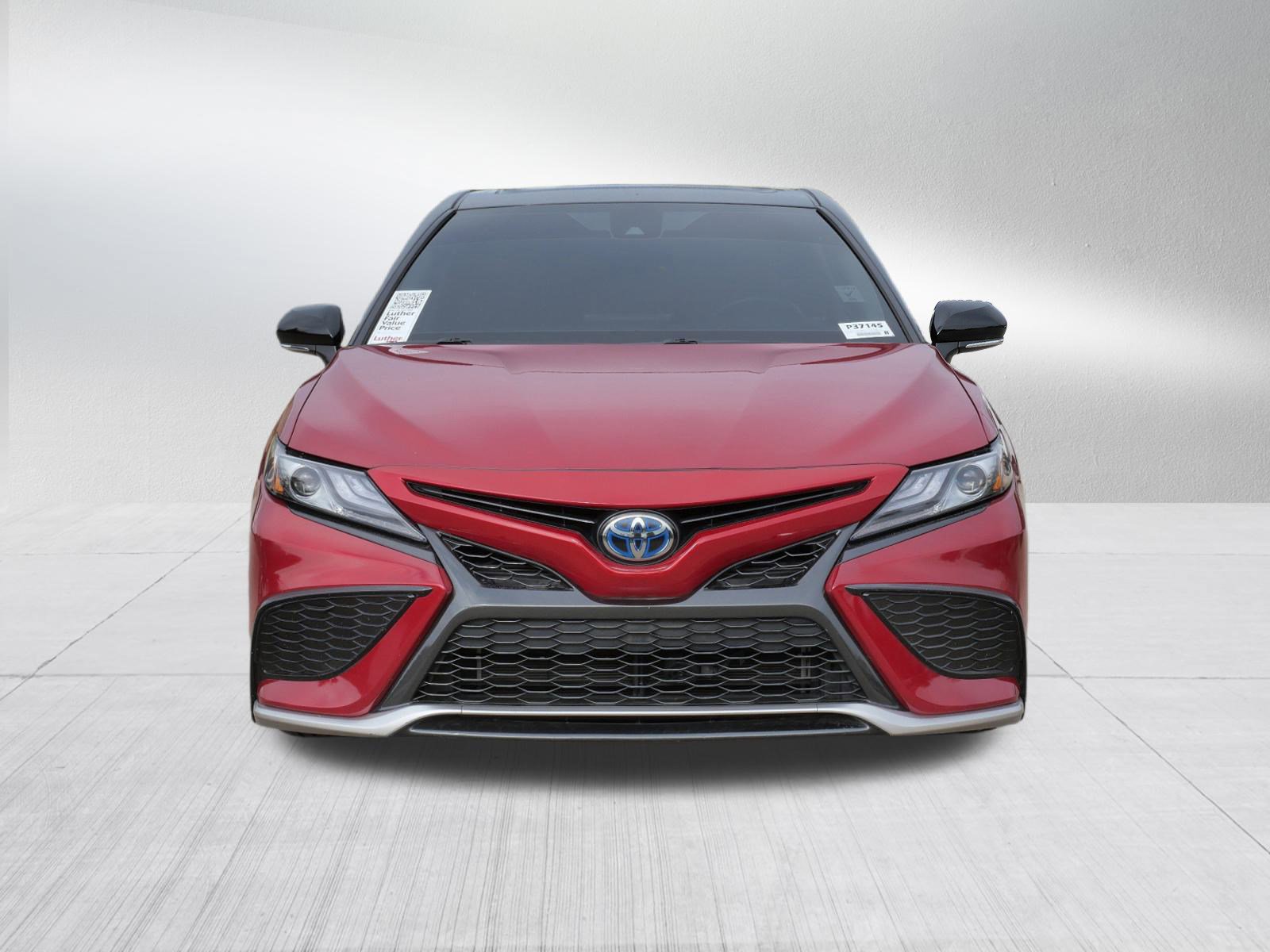 2021 Toyota Camry XSE photo 2