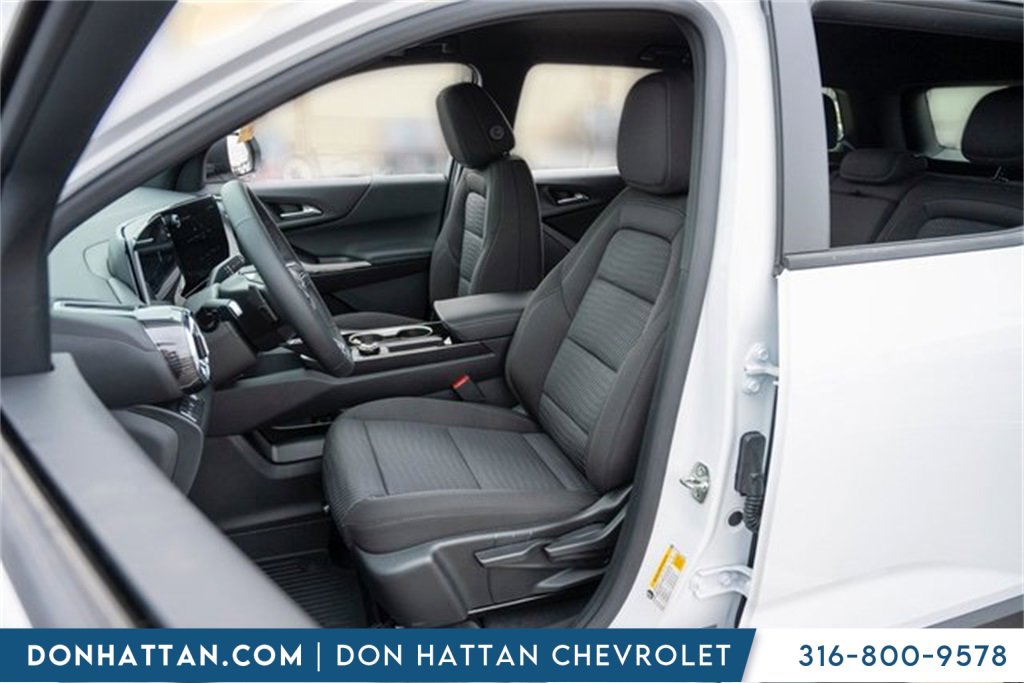 2026 Chevrolet Equinox LT photo 4
