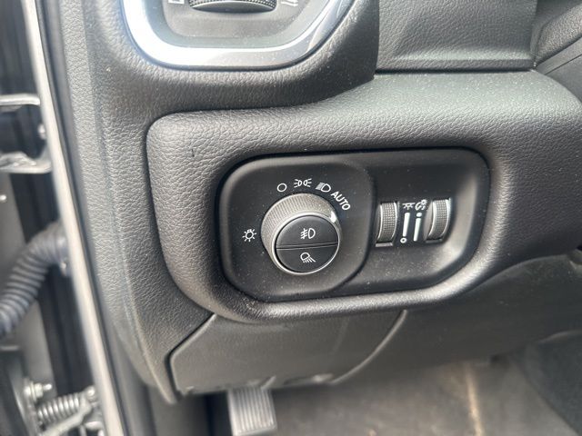 2022 Ram 2500 Laramie photo 11
