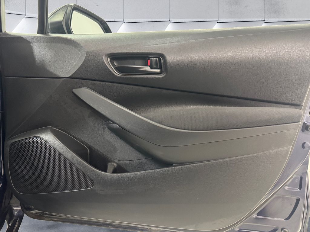 2023 Toyota Corolla LE photo 15