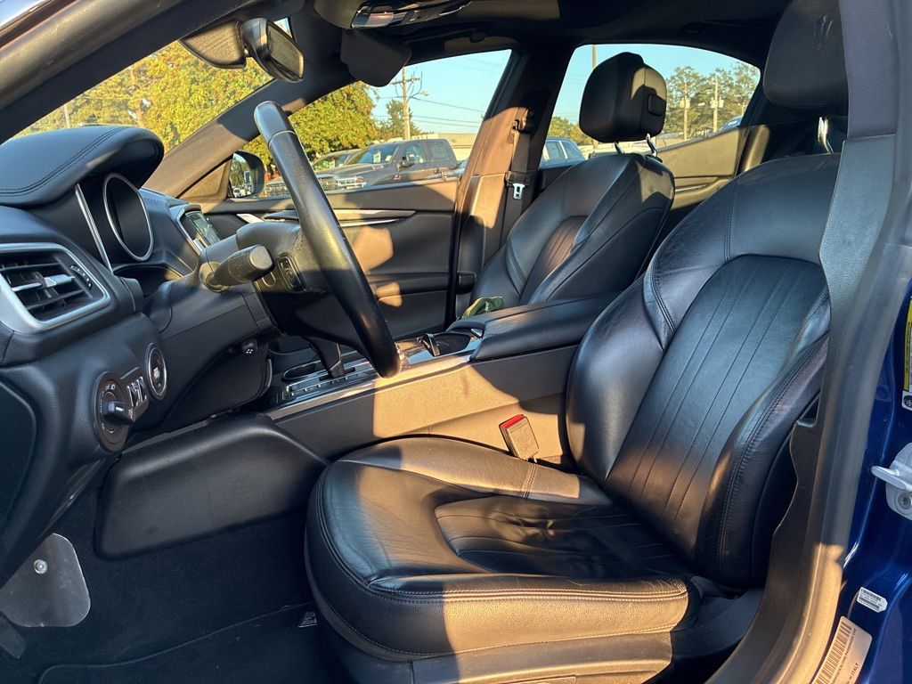 2017 Maserati Ghibli S photo 10