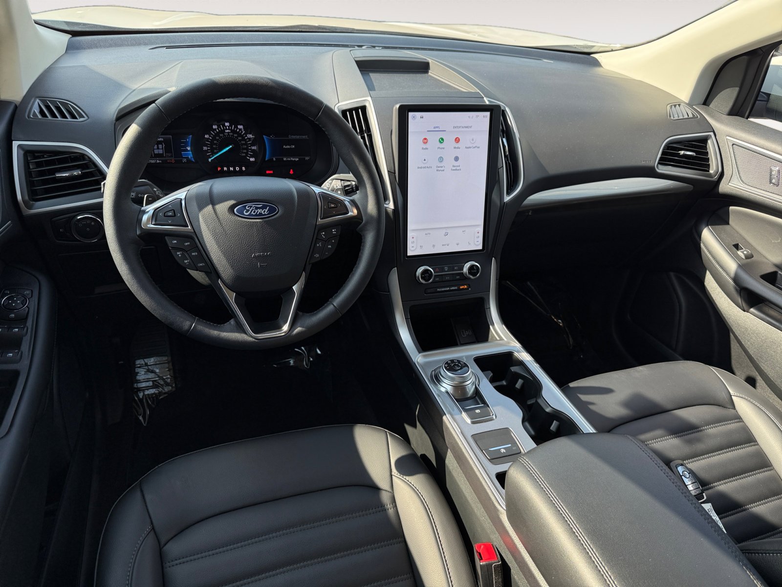 2024 Ford Edge SEL photo 15