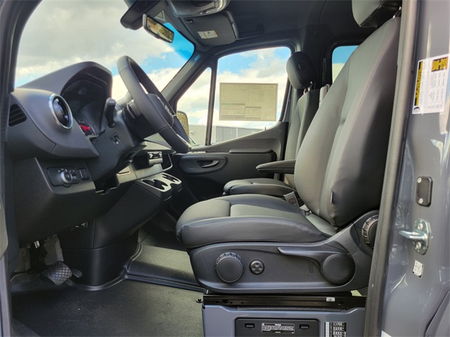 2026 Mercedes Benz S 4MATIC photo 14