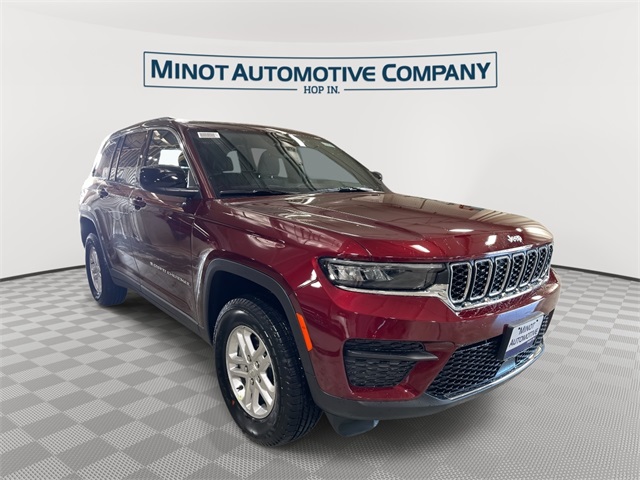 2025 Jeep Grand Cherokee Laredo's photo