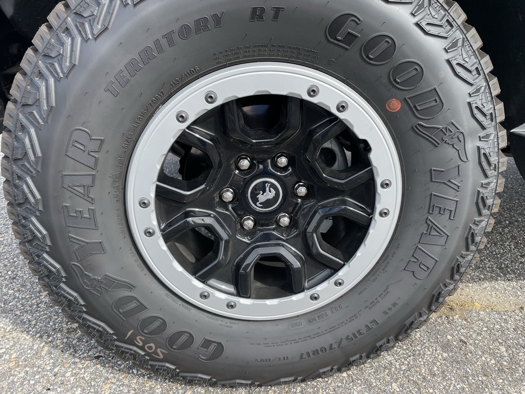 2025 Ford Bronco Outer Banks photo 4