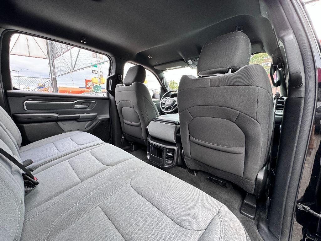 2021 Ram 1500 Big Horn photo 31