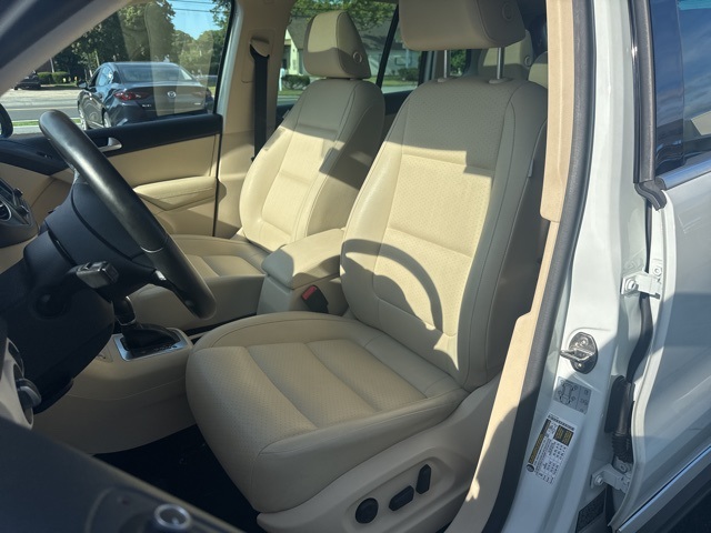 2016 Volkswagen Tiguan SE photo 9