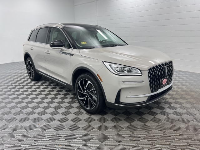 2023 Lincoln Corsair Reserve's photo