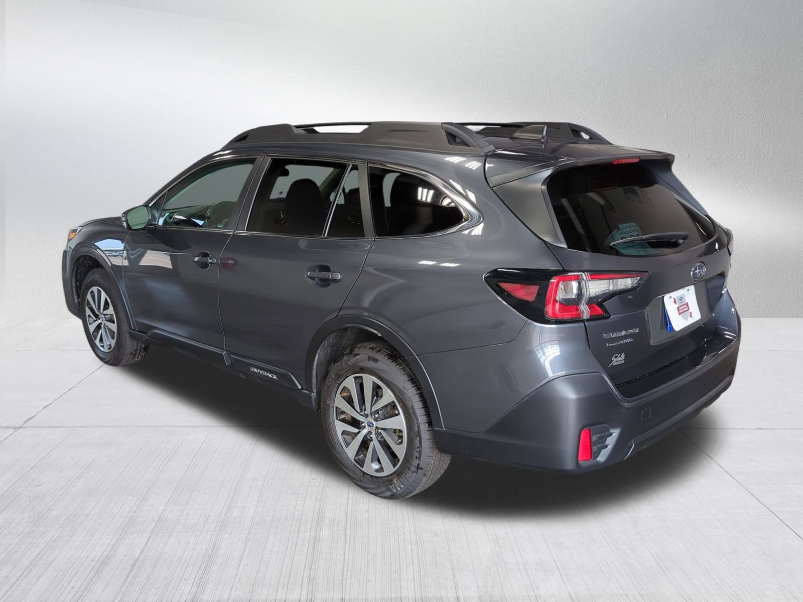 2022 Subaru Outback Premium photo 5