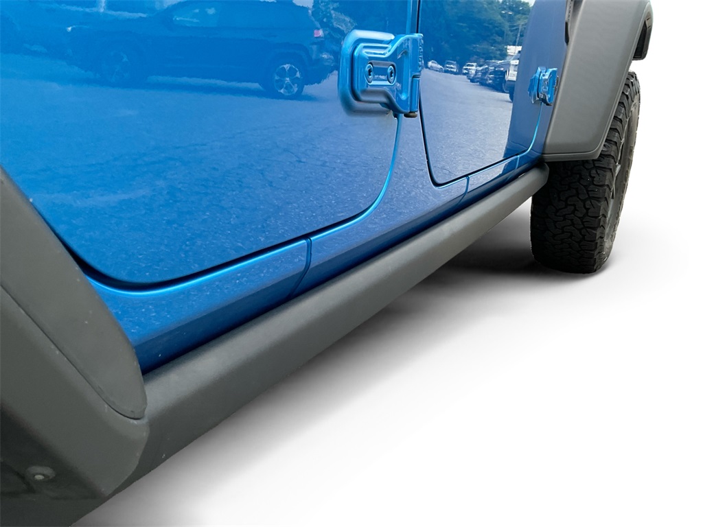 2024 Jeep Wrangler Willys photo 17